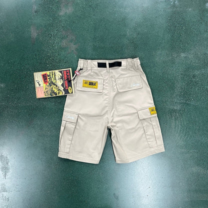 cargo shorts beige